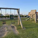 Casa Crusoe - Part Of The The Bay Filey Village With Pool, Gym And Direct Access, Pub, Restaurant, Tennis And Meadows Walks Tatil Evi *